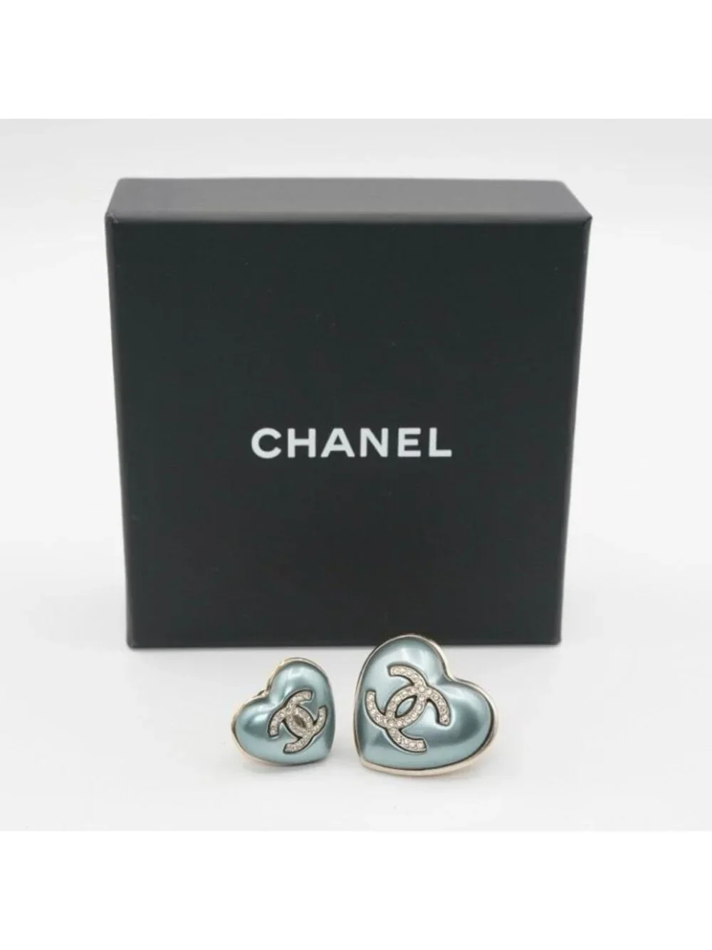 Chanel Brooch Corsage Blue Gold Pin Heart Rhinestone Set Of 2